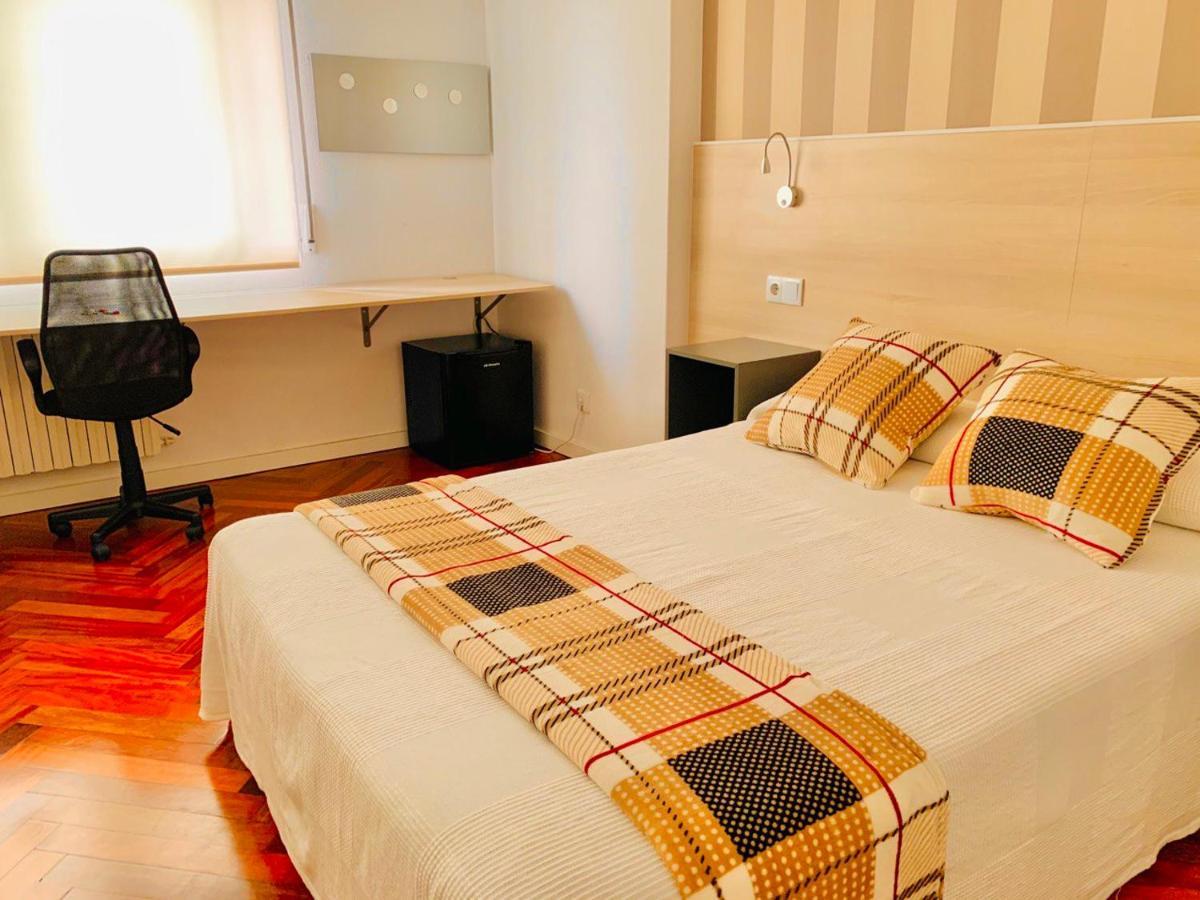 Family & Groups Space, Santiago Center - No Kitchen Santiago de Compostela Bagian luar foto